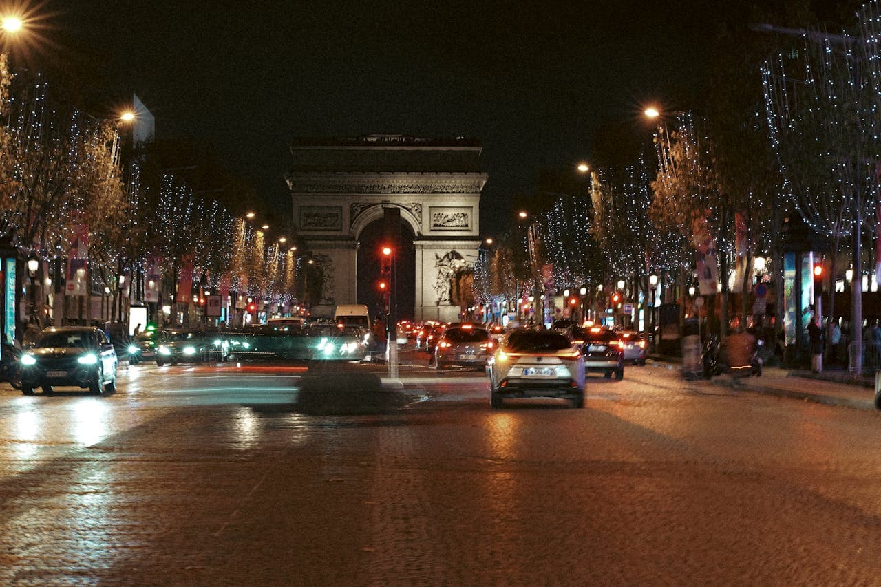 Disney shuttle Paris - Premium transportation to Disneyland Paris